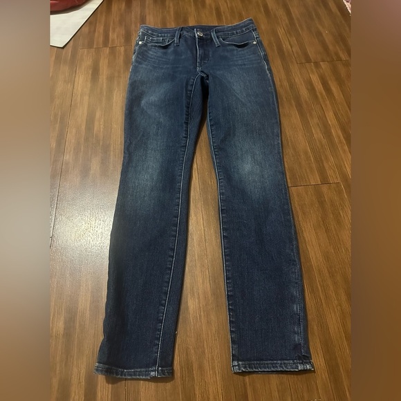 Athleta Sculptek skinny dark wash style 338322
Waist measures 28”
Discontinued - Picture 8 of 9